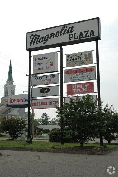 More Photos Of 653 E Madison Ave, Bastrop General Retail For Lease