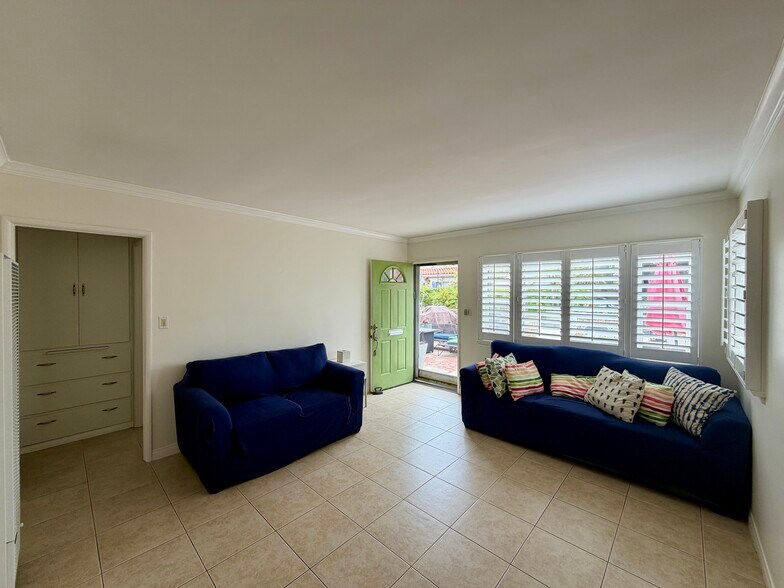 More Photos Of 71 19th St, Hermosa Beach Multifamily For Sale