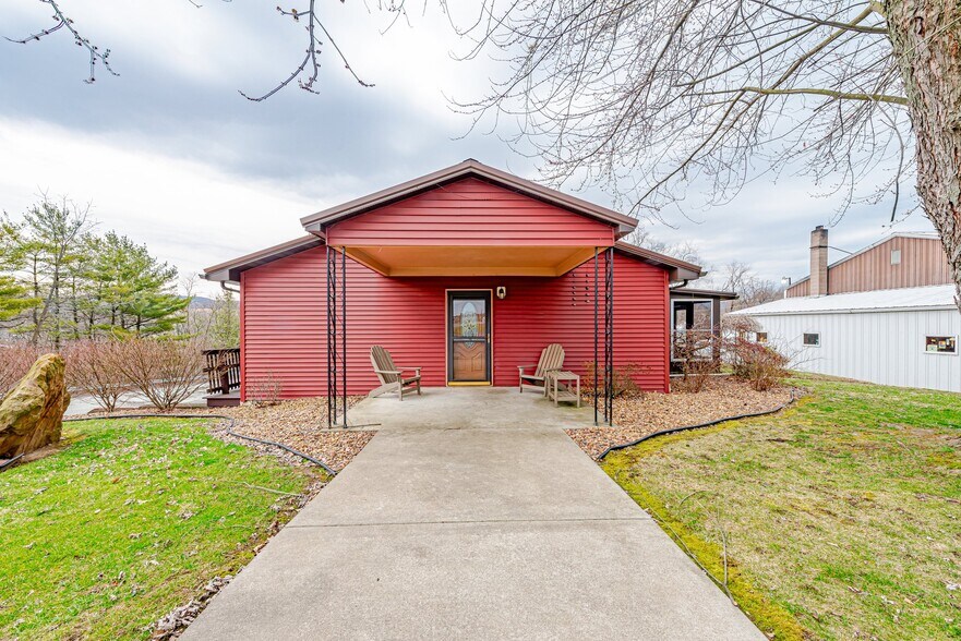 More Photos Of 175 Mount Joy Rd, Mount Pleasant Industrial For Sale