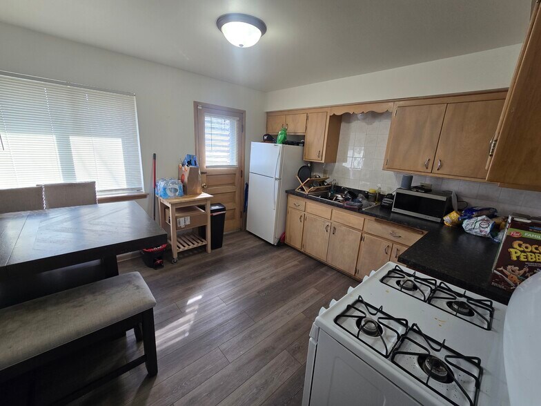 More Photos Of 8239 W Oklahoma Ave, Milwaukee Multifamily For Sale