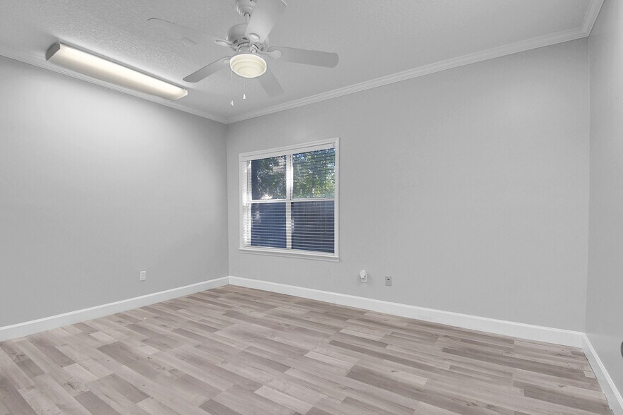 More Photos Of 9905 Old St Augustine Rd, Jacksonville Medical For Lease