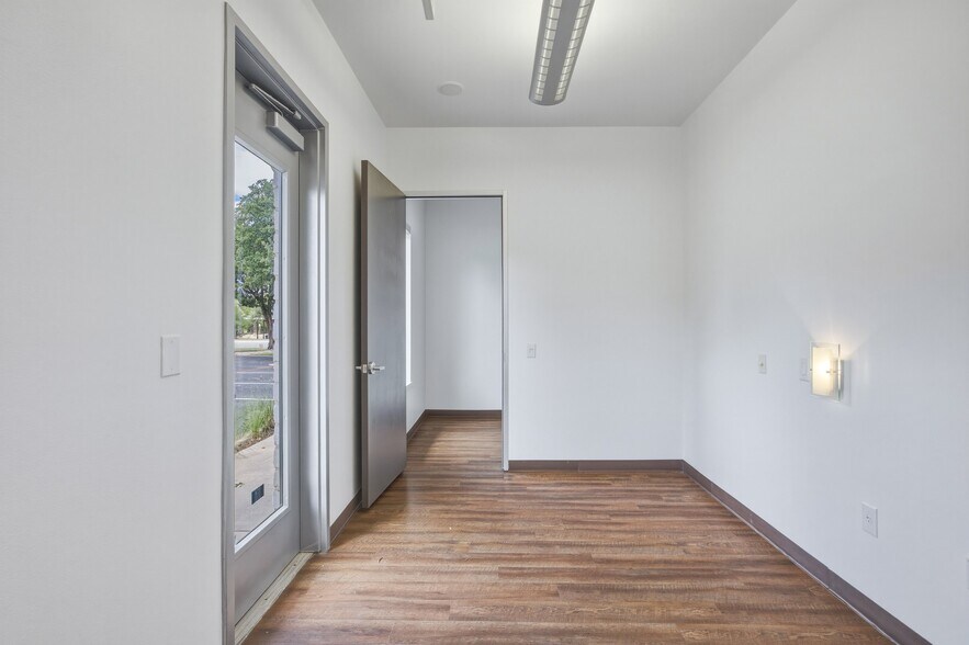 More Photos Of 12171 W Parmer Ln, Cedar Park Medical For Lease