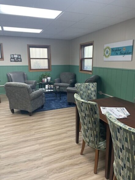 More Photos Of 407 N Front St, Spooner Office For Sale