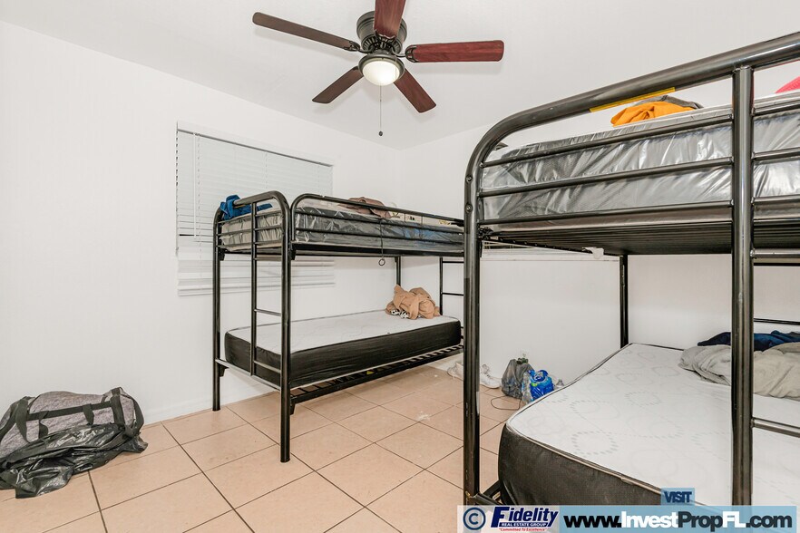 More Photos Of 404 NE 4th St, Pompano Beach Multifamily For Sale