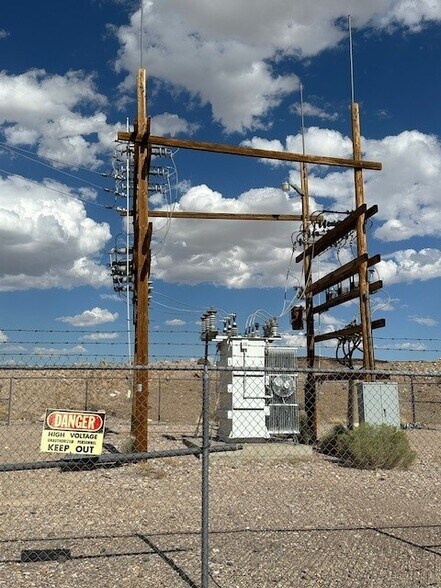 More Photos Of 1 To 1 Mill, Silverpeak Land For Sale