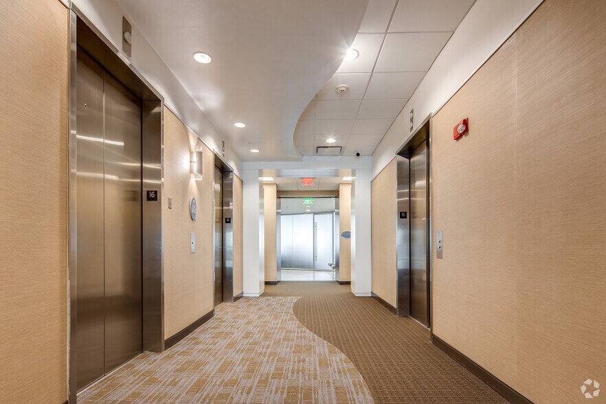 More Photos Of 111 N Magnolia Ave, Orlando Office For Lease