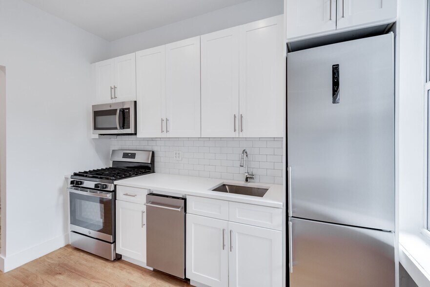 More Photos Of 272 Smith St, Brooklyn Apartments For Sale