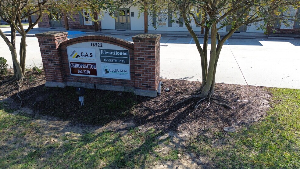 More Photos Of 18522 Magnolia Bridge Rd, Greenwell Springs Office For Lease