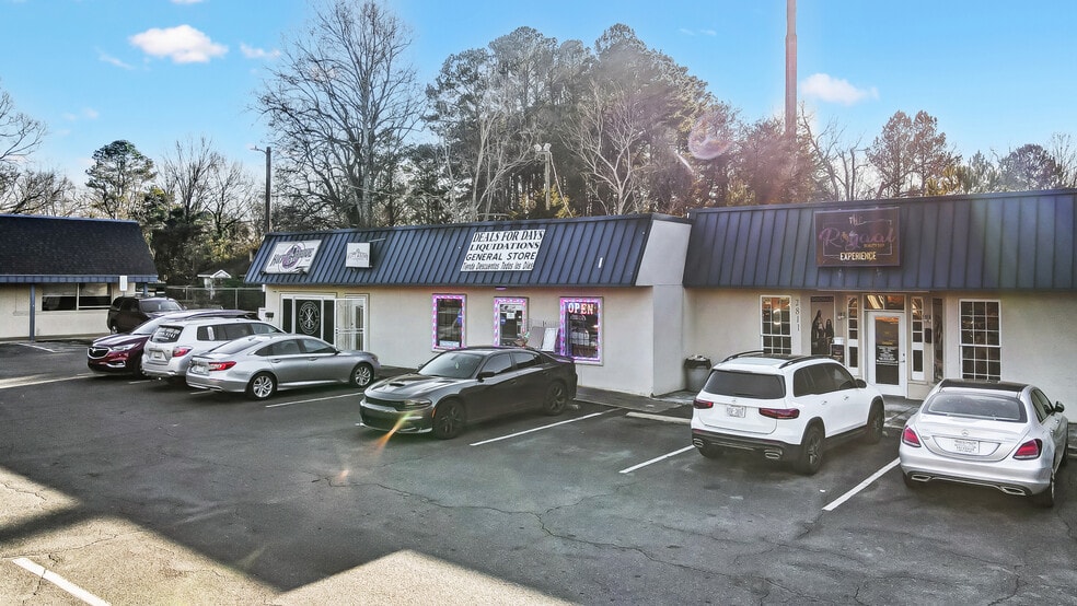 More Photos Of 2801-2825 W Sugar Creek Rd, Charlotte Unknown For Lease