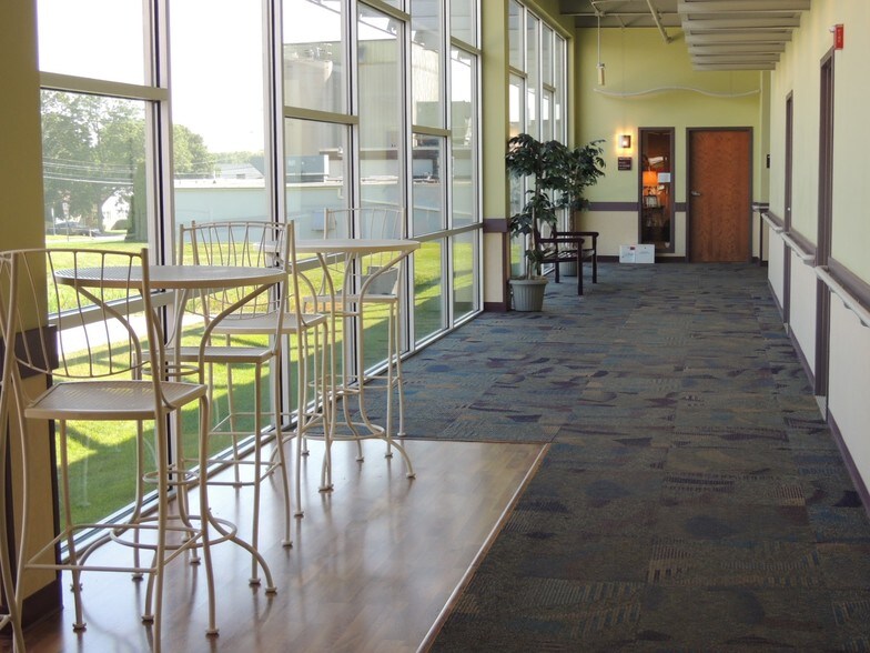 More Photos Of 1600 Sixth Ave, York Medical For Lease