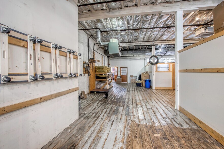 More Photos Of 24 Johnes St, Newburgh Light Manufacturing For Lease