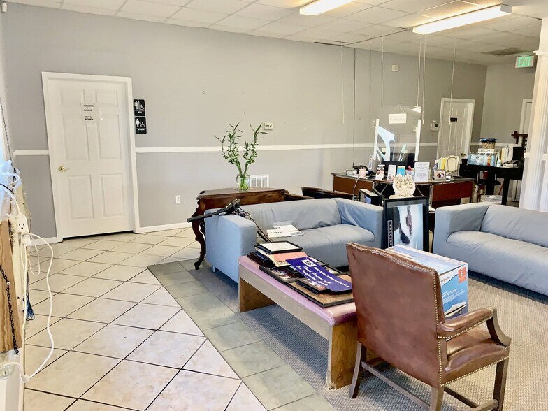 More Photos Of 2555 Allen Genoa Rd, Pasadena Freestanding For Sale