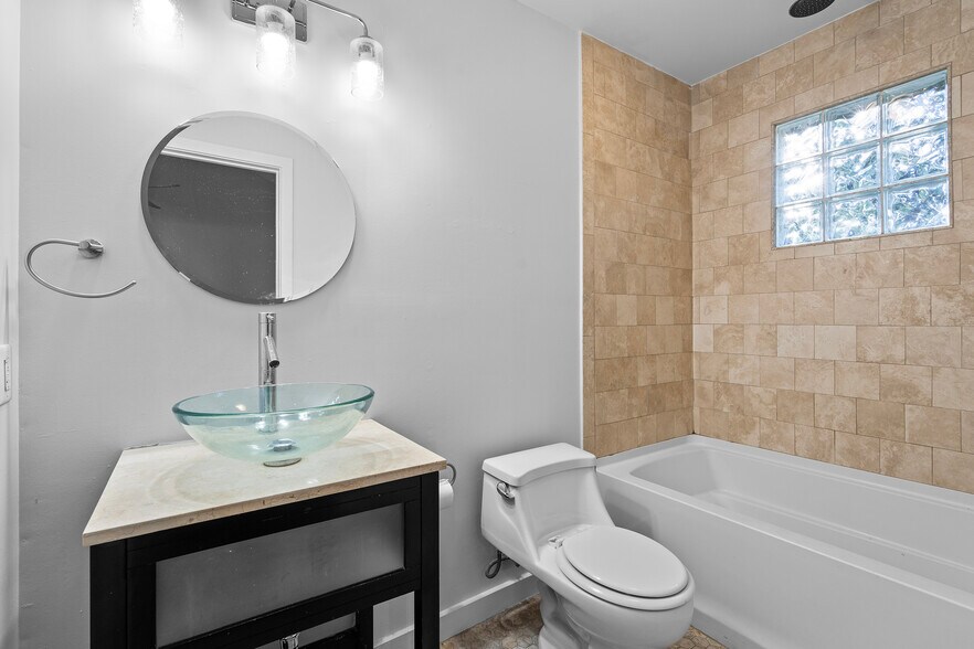 More Photos Of 2526 Durwood St, Austin Apartments For Sale