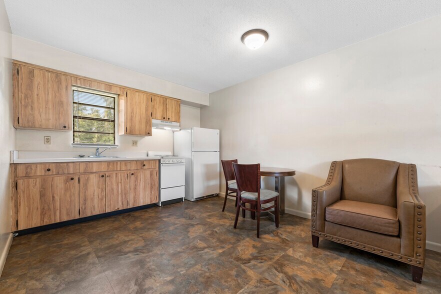 More Photos Of 150-221 SE Sundial Pl, Lake City Apartments For Sale