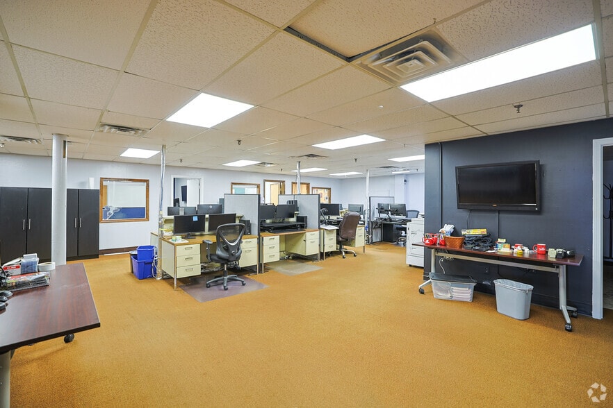 More Photos Of 16 Conn St, Woburn Food Processing For Sale