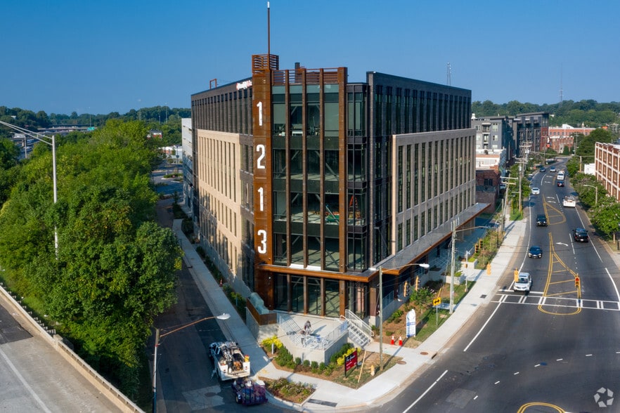 More Photos Of 1213 W Morehead St, Charlotte Coworking Space