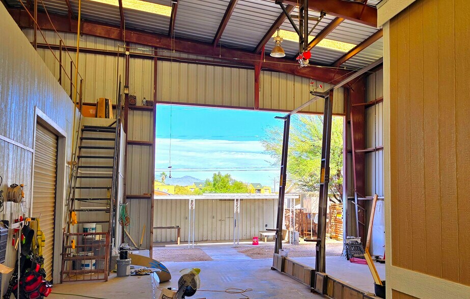 More Photos Of 2935 E Benson Hwy, Tucson Manufacturing For Sale
