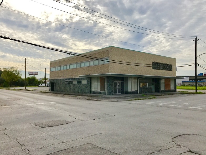 Primary Photo Of 101 Main St, Pasadena Office For Sale