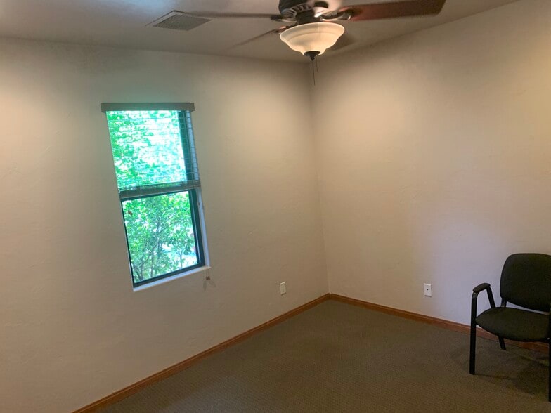 More Photos Of 812 Valley St, Prescott Medical For Lease