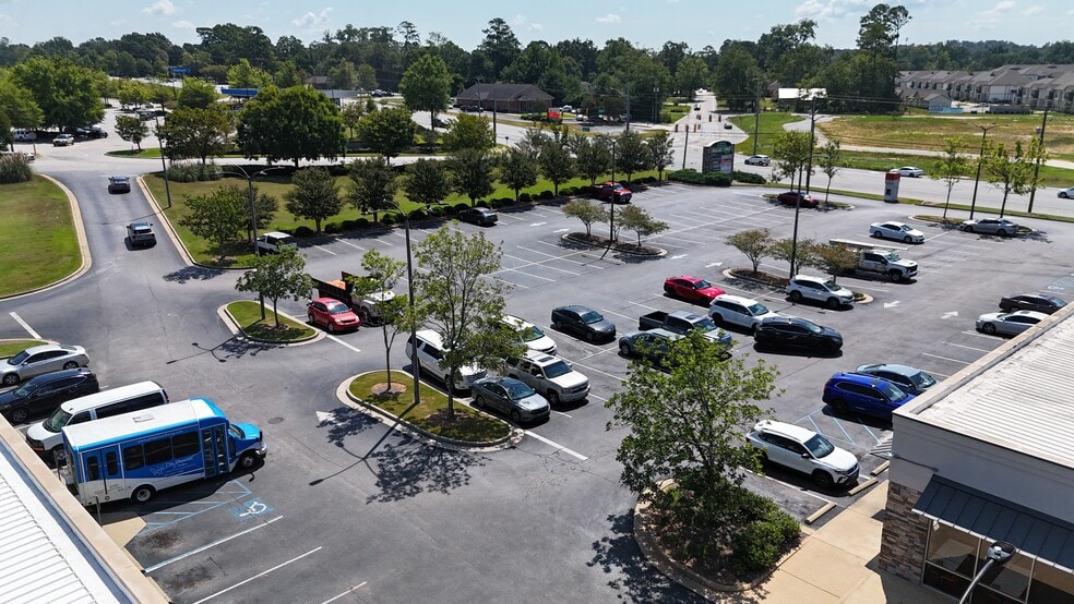 More Photos Of 3000 Pepperell Pky, Opelika Unknown For Lease