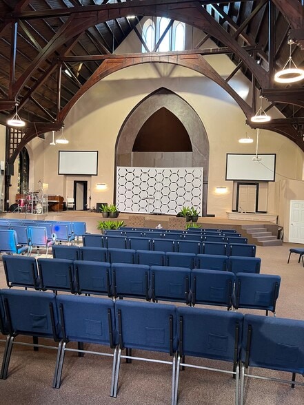More Photos Of 1 N Fulton Ave, Baltimore Religious Facility For Lease