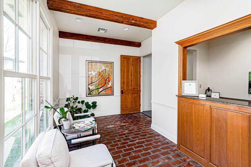 More Photos Of 4603 Bluebonnet Blvd, Baton Rouge Office For Sale