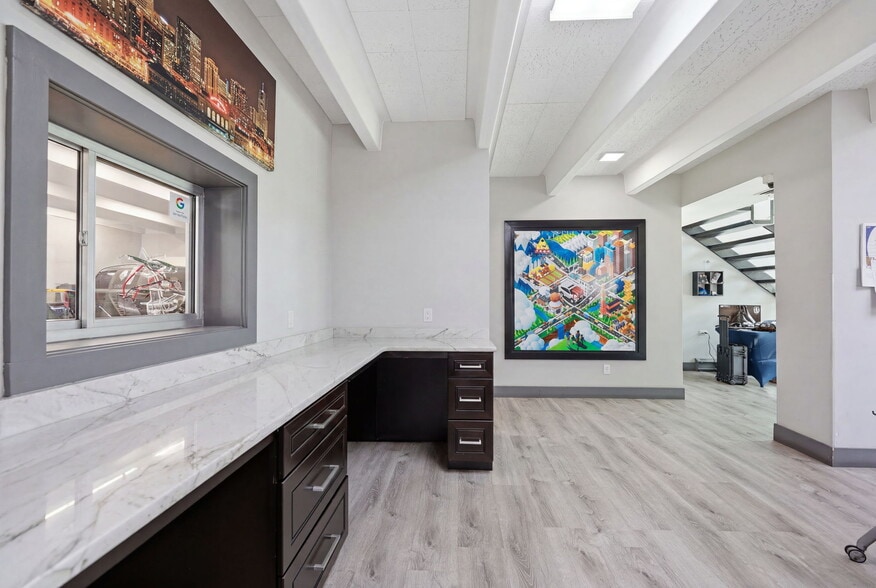 More Photos Of 2311 S Platte River Dr, Denver Showroom For Lease