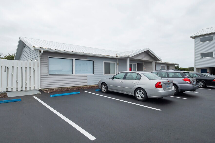 More Photos Of 605 Point Brown Ave NW, Ocean Shores Apartments For Sale