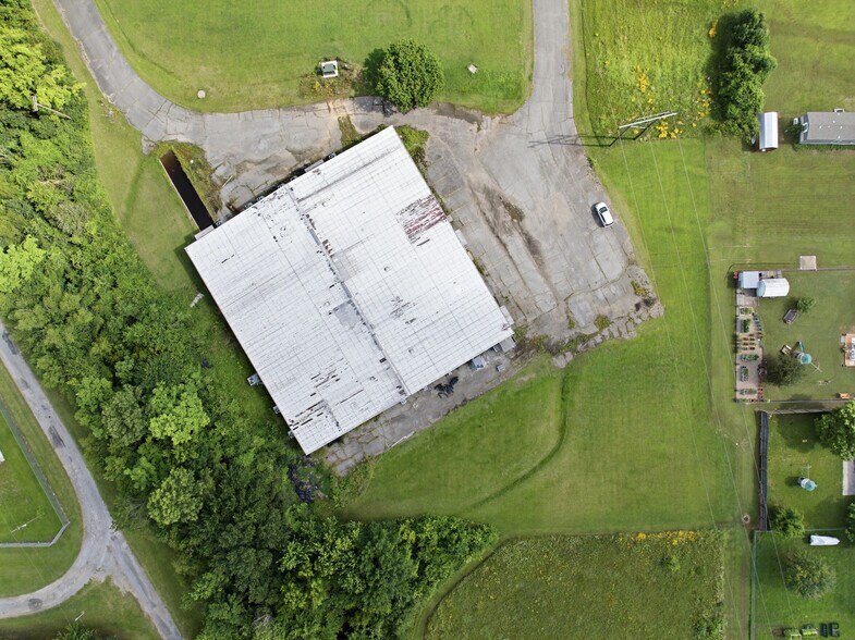 More Photos Of 1000 Warmack, Warner Warehouse For Sale