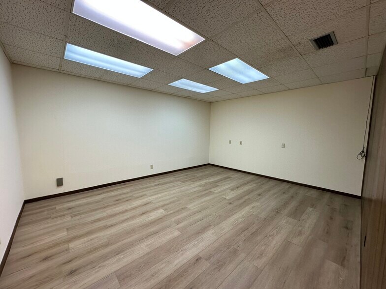 More Photos Of 3816 Hollywood Blvd, Hollywood Medical For Lease