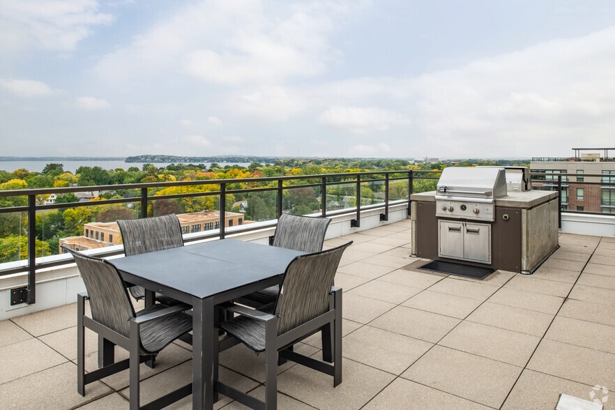 More Photos Of 1004-1028 E Washington Ave, Madison Apartments For Lease