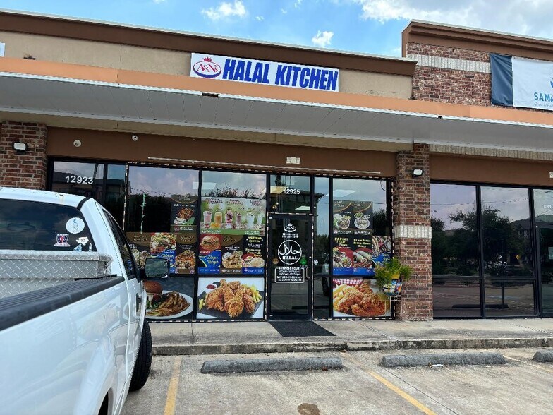 More Photos Of 12923 W Bellfort Blvd, Sugar Land Storefront Retail Office For Sale