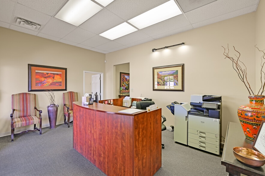 More Photos Of 2500 Camino Entrada, Santa Fe Office For Lease