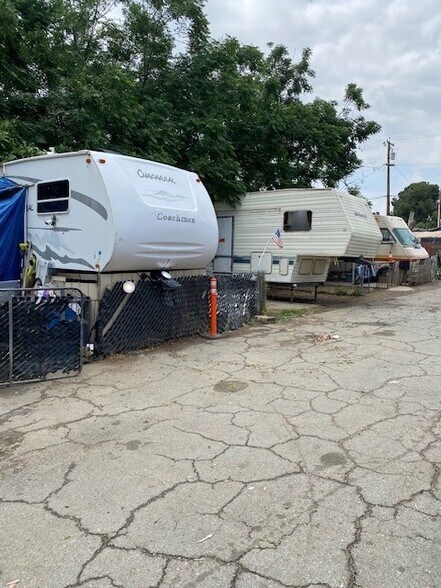 More Photos Of 206 Beardsley Ave, Bakersfield Manufactured Housing Mobile Home Park For Sale
