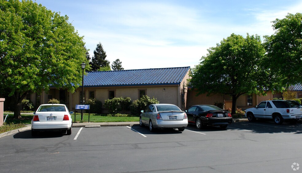 More Photos Of 1476 Professional Dr, Petaluma Medical For Sale