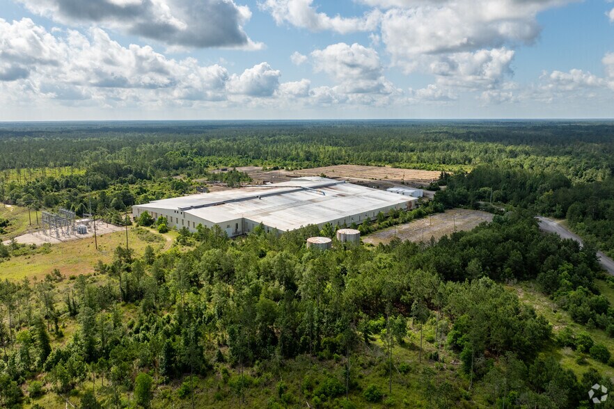 More Photos Of Hwy 363 @ FM 363 & US HWY 190, Bon Wier Warehouse For Sale