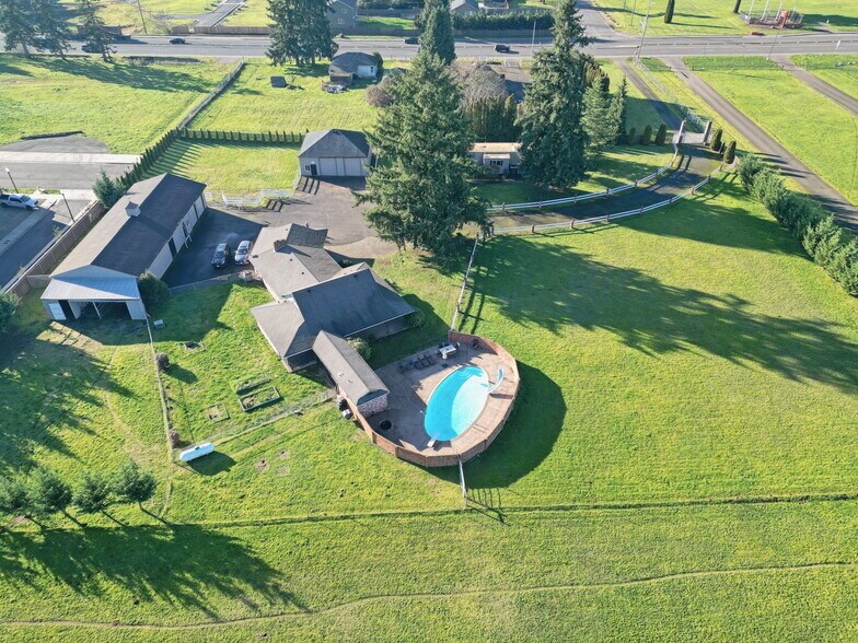 More Photos Of 10605 NE 117th Ave, Vancouver Industrial For Sale