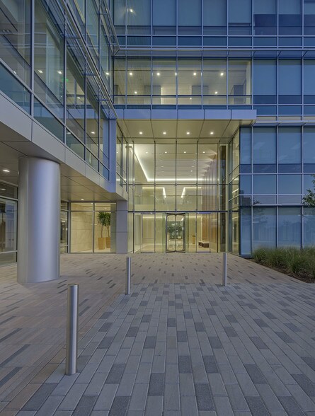 More Photos Of 3600 W Sam Houston Pky S, Houston Office For Lease