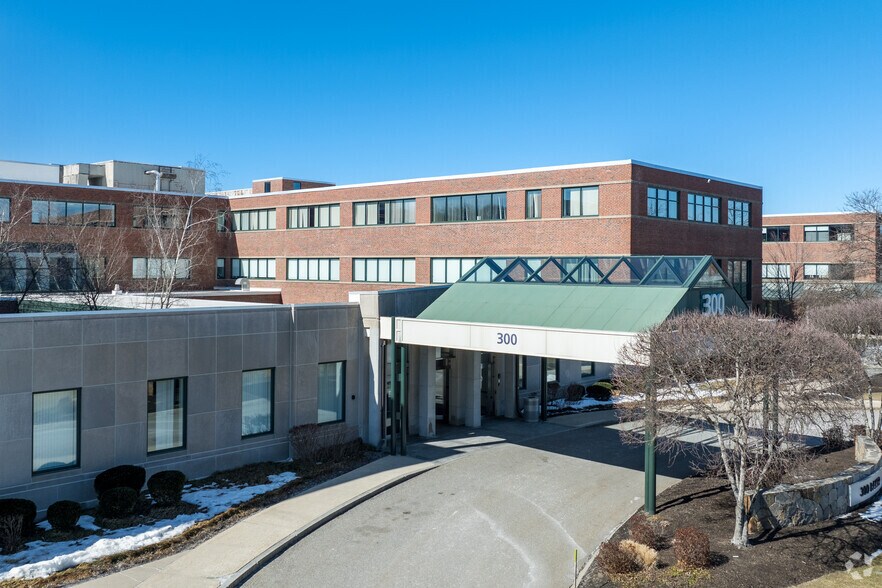 More Photos Of 300 Baker Ave, Concord Office For Lease