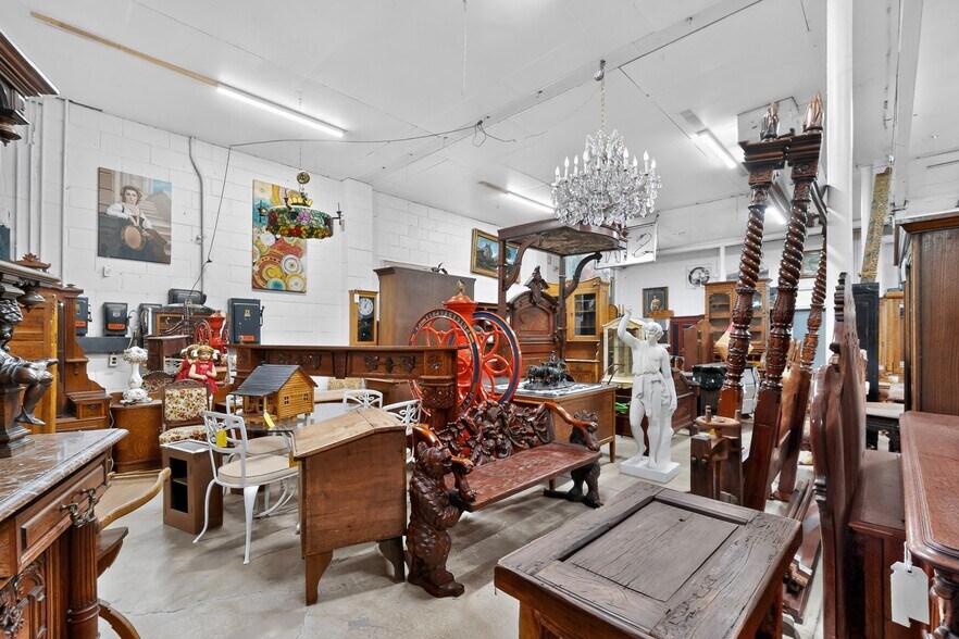 More Photos Of 2906 4th St NW, Albuquerque Warehouse For Sale