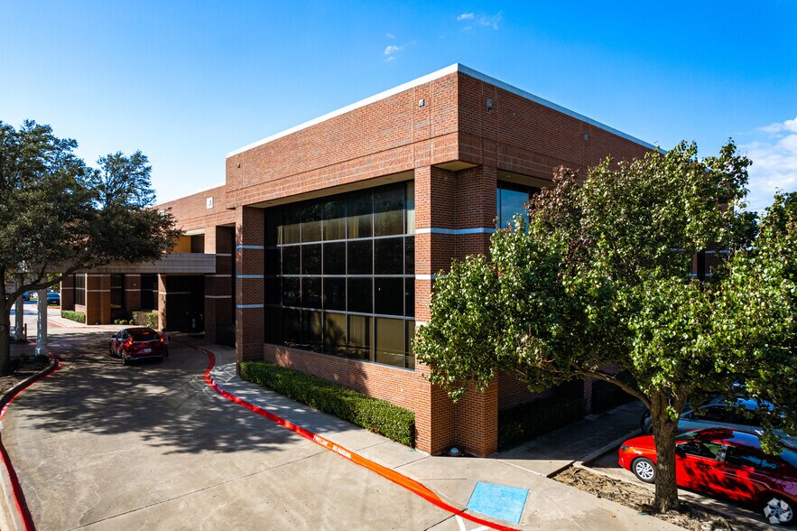 More Photos Of 3900 American Dr, Plano Medical For Sale