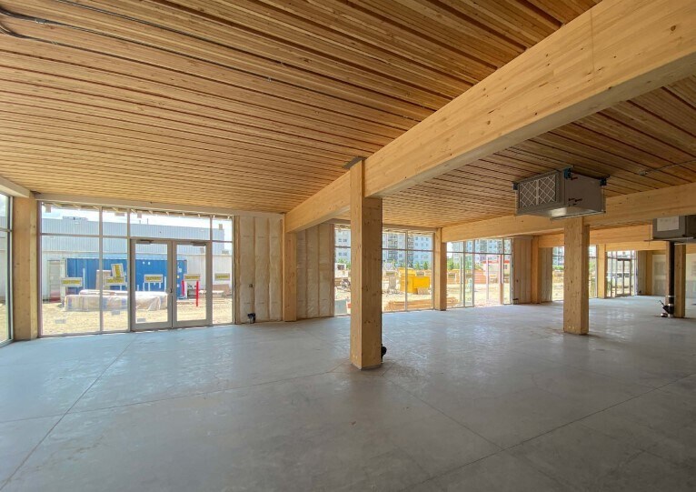 More Photos Of 750 Vaughan Av, Kelowna Service For Lease