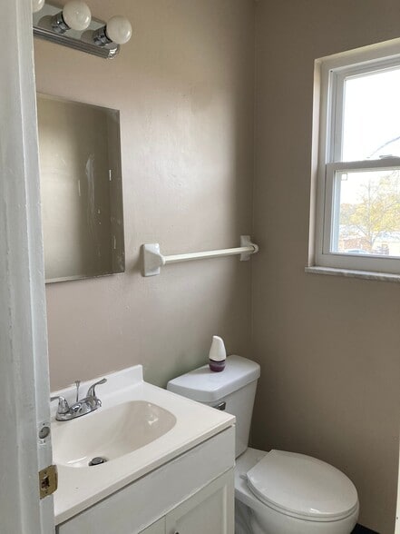 More Photos Of 4908 Northcutt Pl, Dayton Apartments For Sale