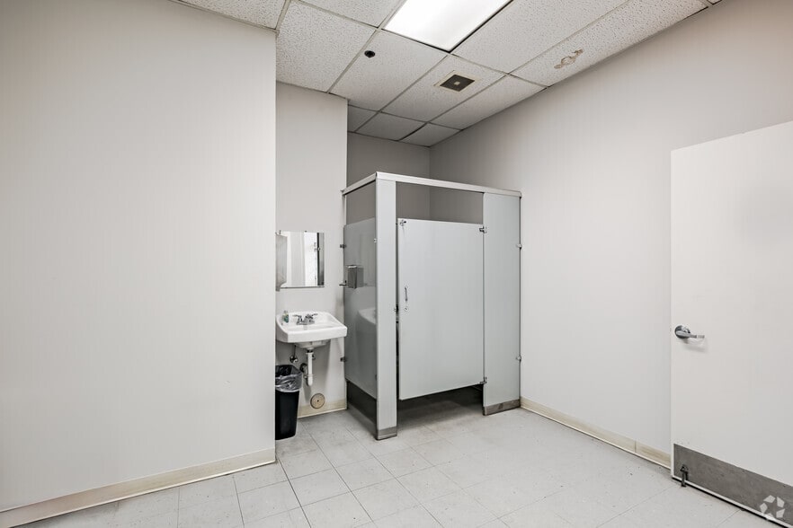 More Photos Of 58 E Willow St, Millburn Warehouse For Sale