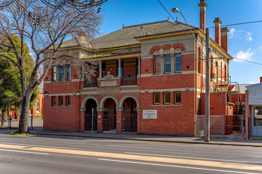 Primary Photo Of 181 McCrae St, Bendigo Office For Sale