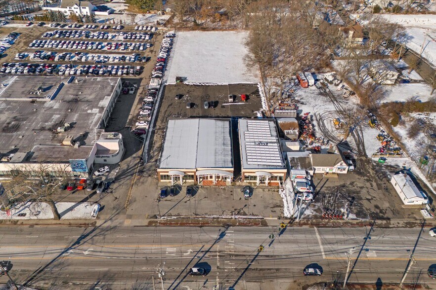 More Photos Of 1787-1797 Middle Country Rd, Centereach Storefront For Lease