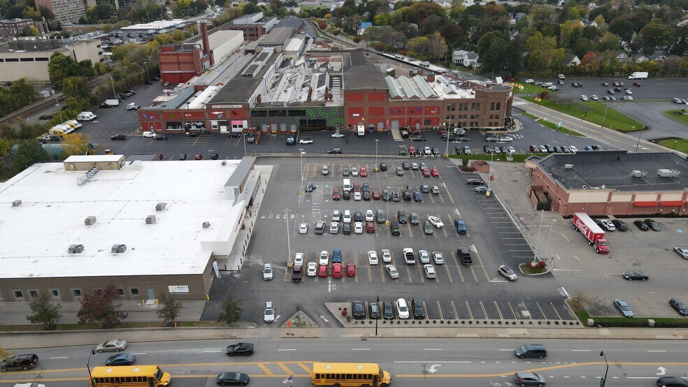 More Photos Of 595 Blossom Rd, Rochester Light Manufacturing For Lease