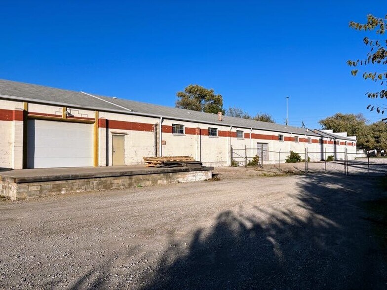 More Photos Of 5230 S Harding St, Indianapolis Warehouse For Lease