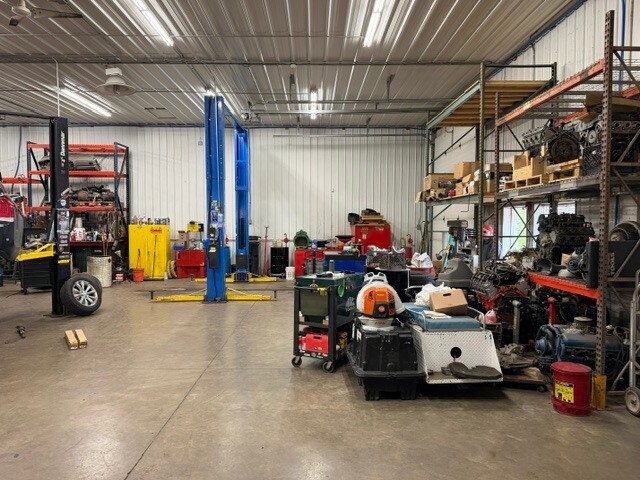 More Photos Of 14611 W Edison Dr, New Lenox Warehouse For Lease