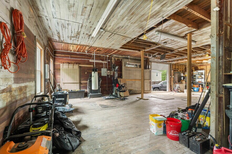More Photos Of 72 Main St, Wareham Apartments For Sale